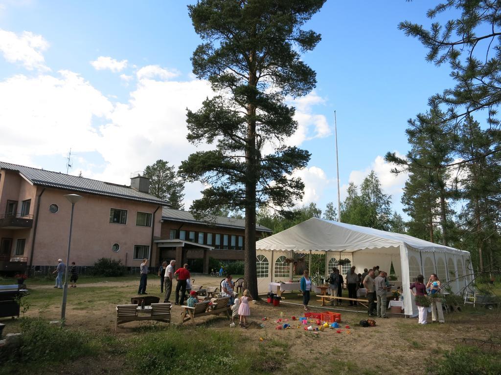 Готель Holiday Center Luppo Pyhatunturi Екстер'єр фото