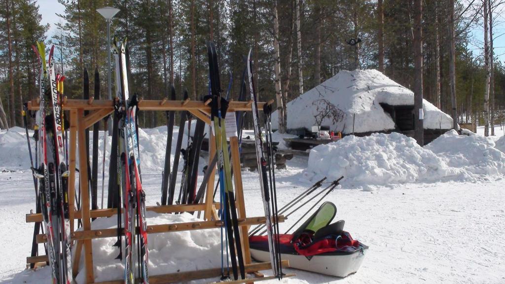Готель Holiday Center Luppo Pyhatunturi Екстер'єр фото
